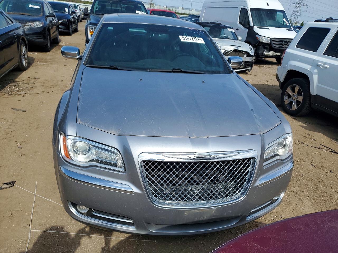 2013 CHRYSLER 300C photo 5