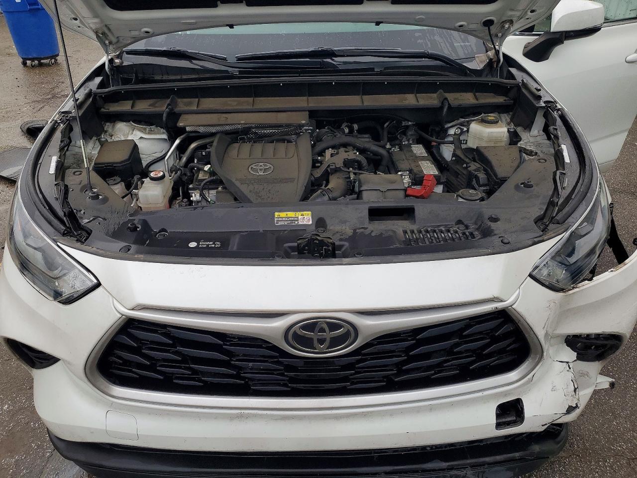 2023 TOYOTA HIGHLANDER LE photo 34