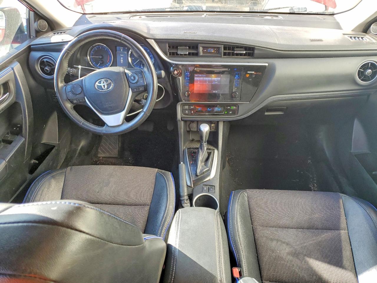 2017 TOYOTA COROLLA SE photo 15