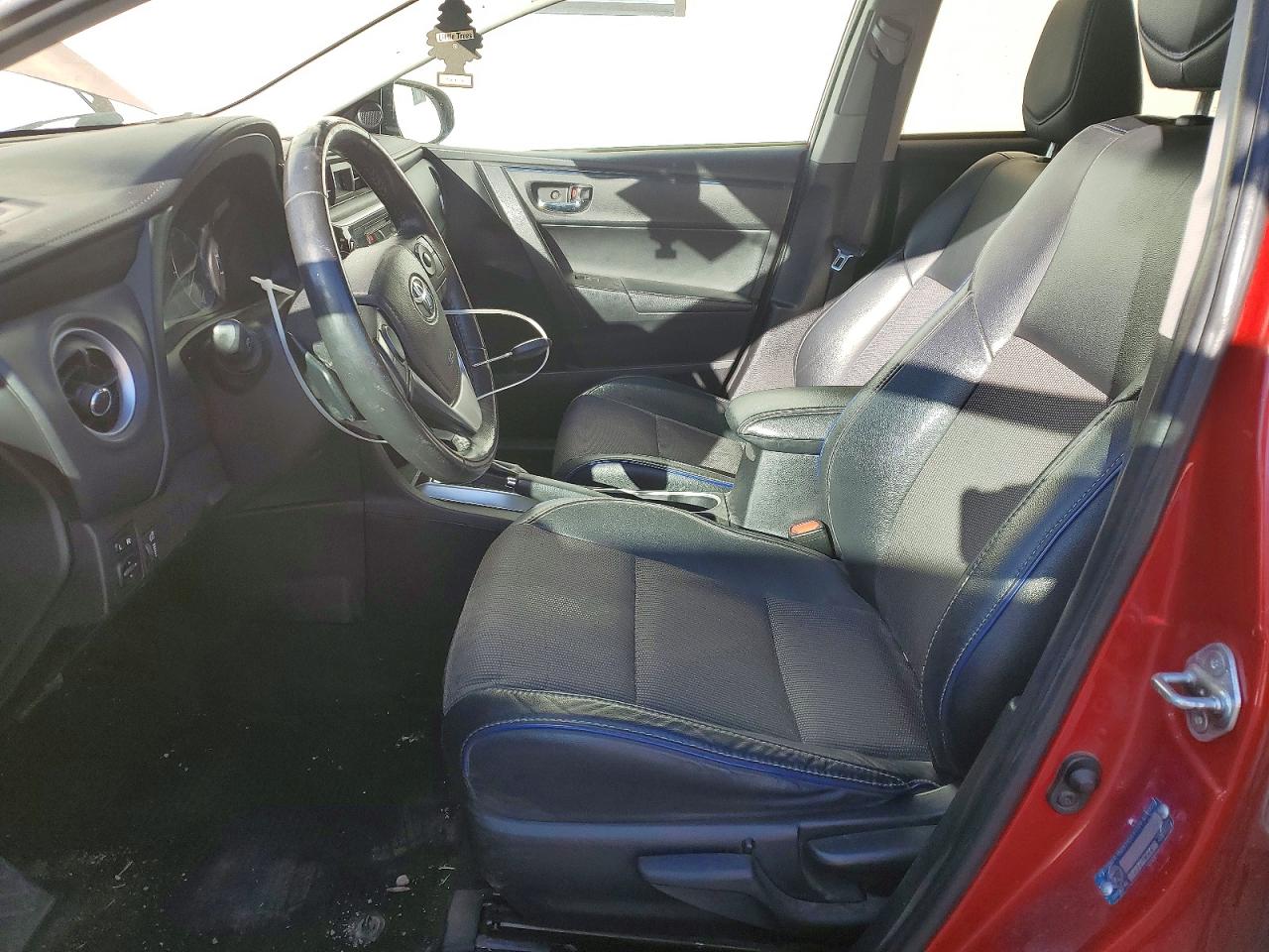 2017 TOYOTA COROLLA SE photo 13