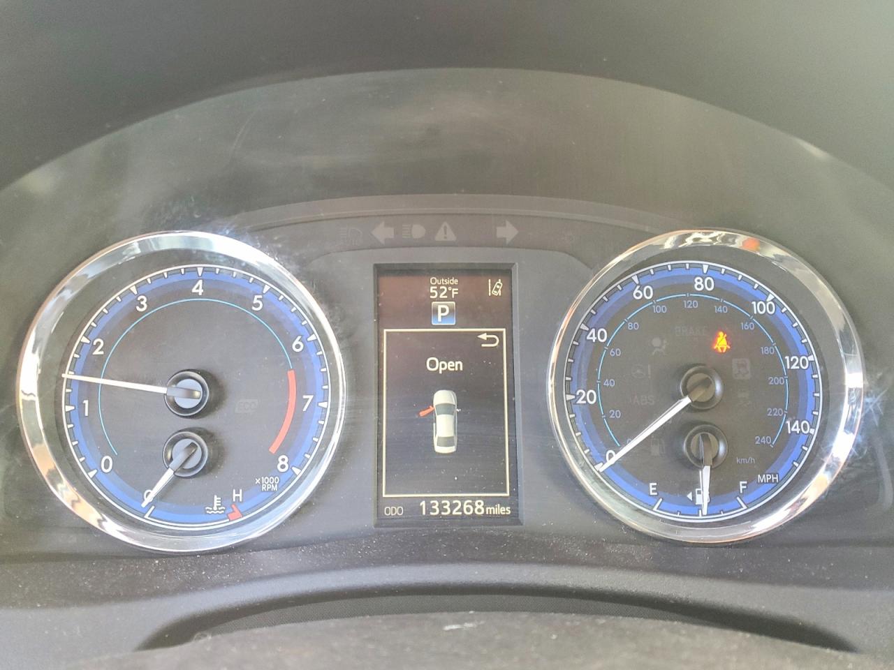 2017 TOYOTA COROLLA SE photo 17