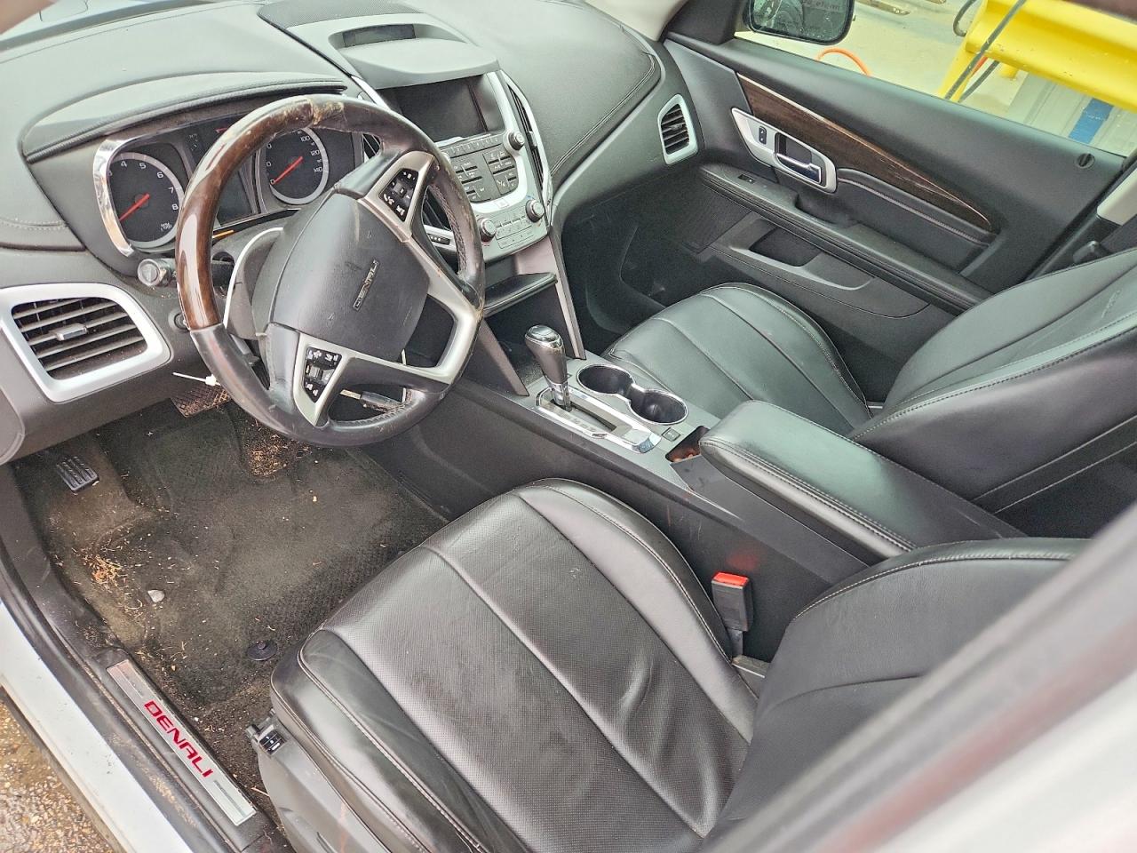 2017 GMC TERRAIN DENALI photo 15