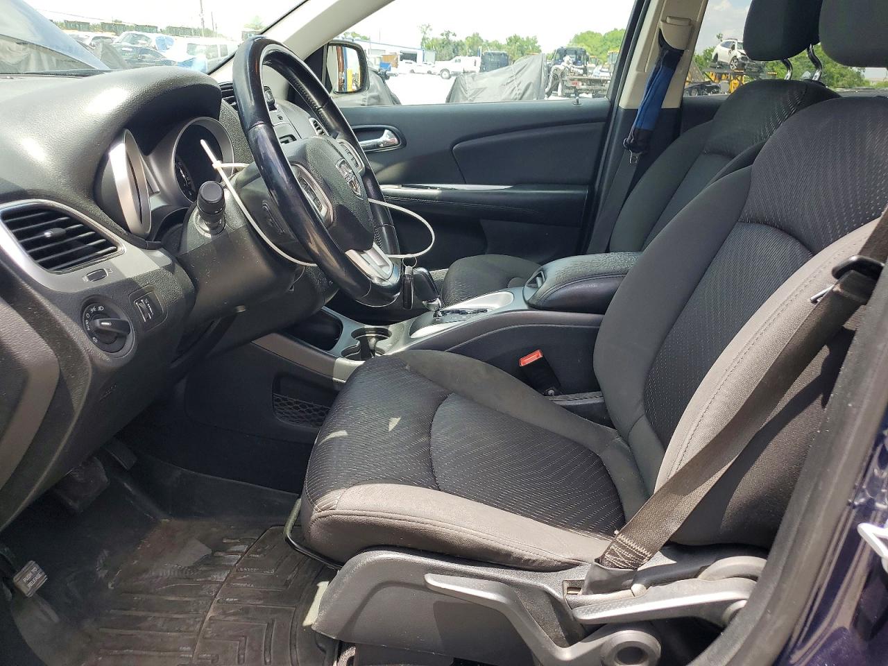 2018 DODGE JOURNEY SE photo 25