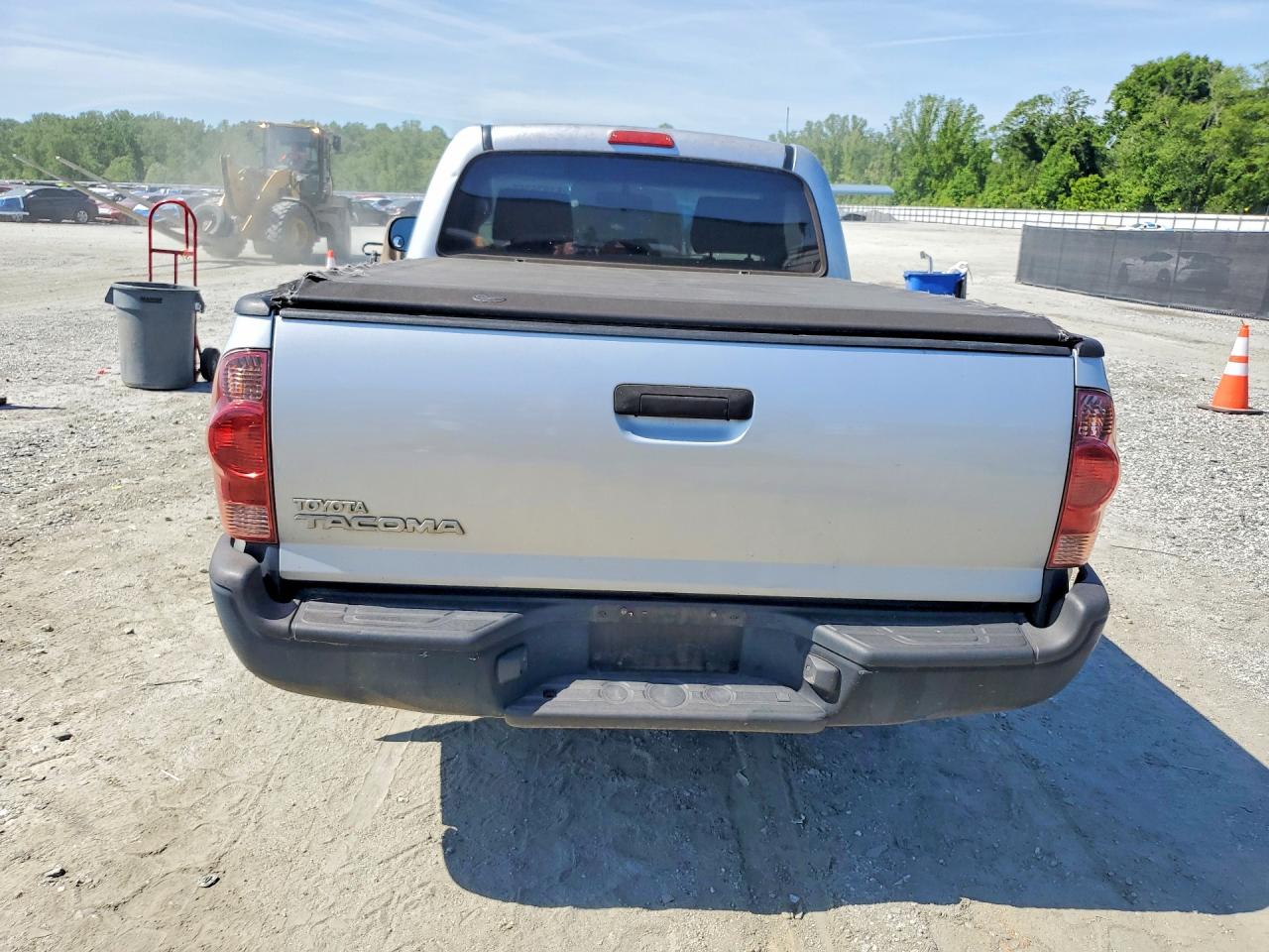 2008 TOYOTA TACOMA BASE photo 16