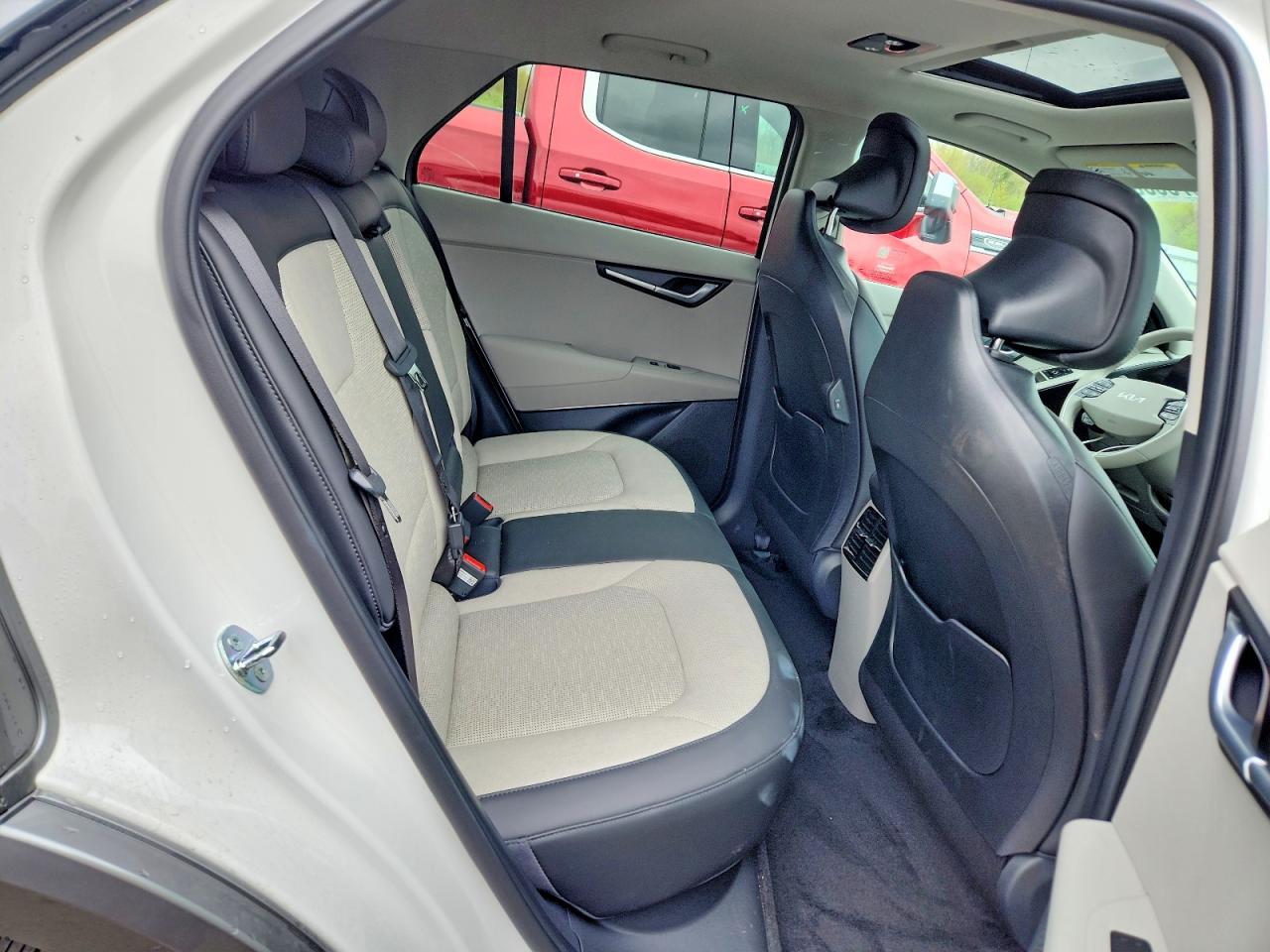 2025 KIA NIRO WAVE photo 21
