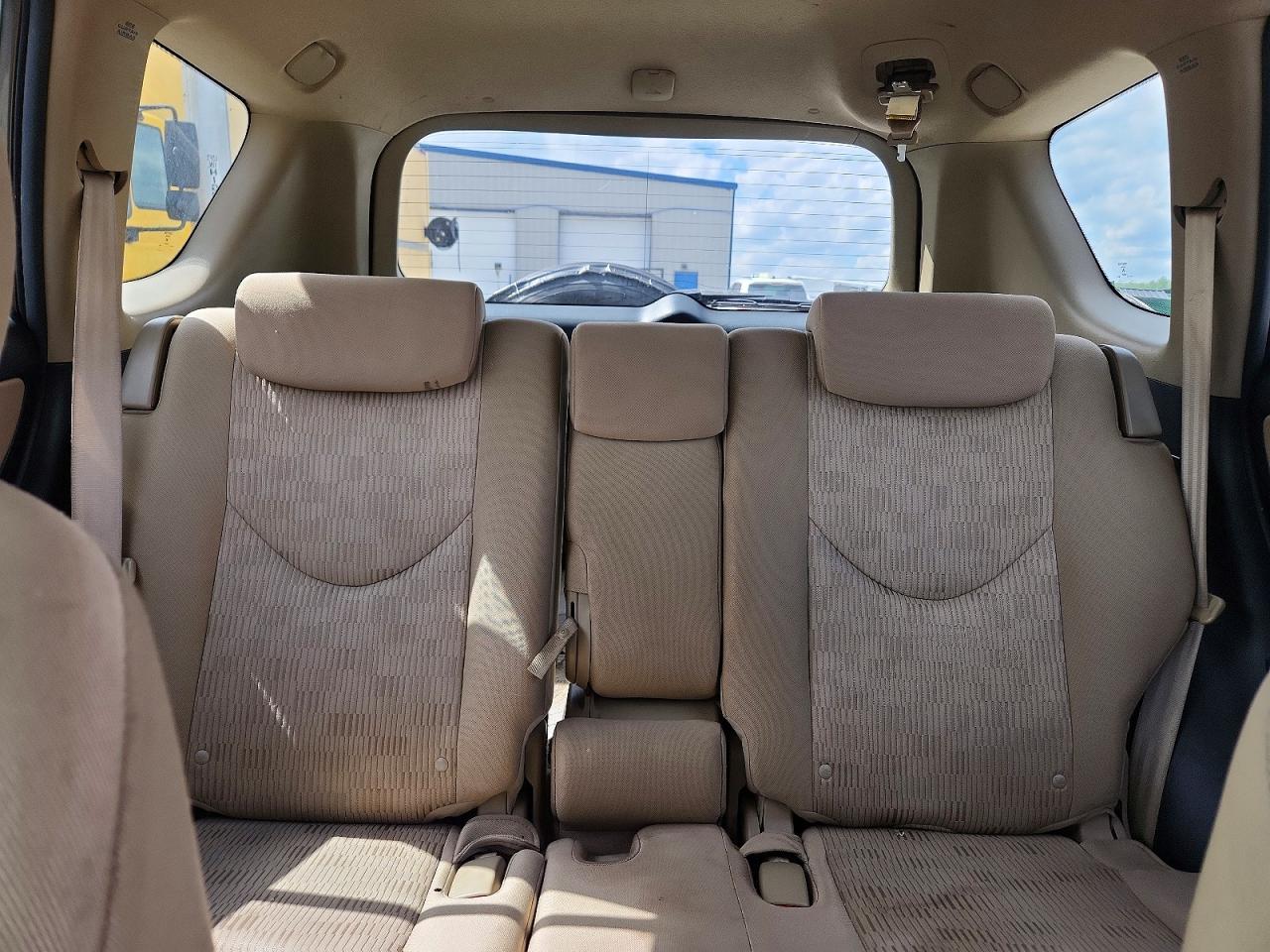 2011 TOYOTA RAV4 BASE photo 19