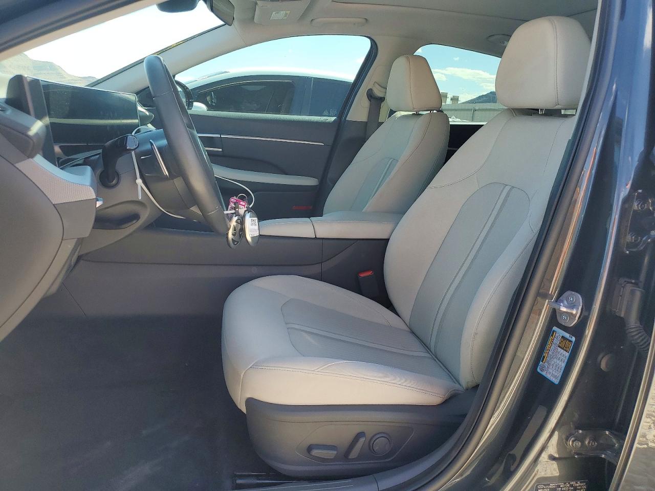 2024 HYUNDAI SONATA SEL photo 13