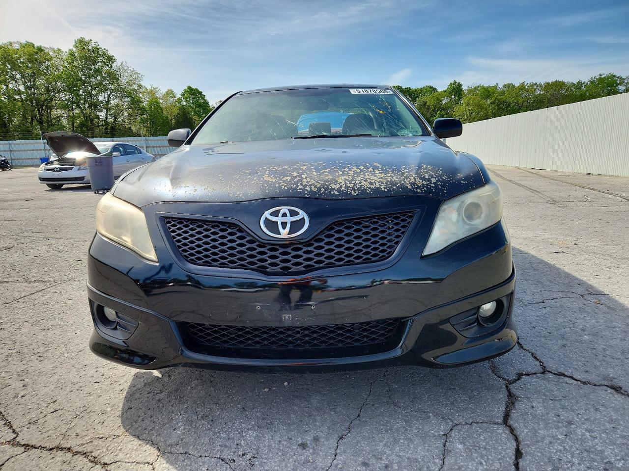 2010 TOYOTA CAMRY SE photo 5