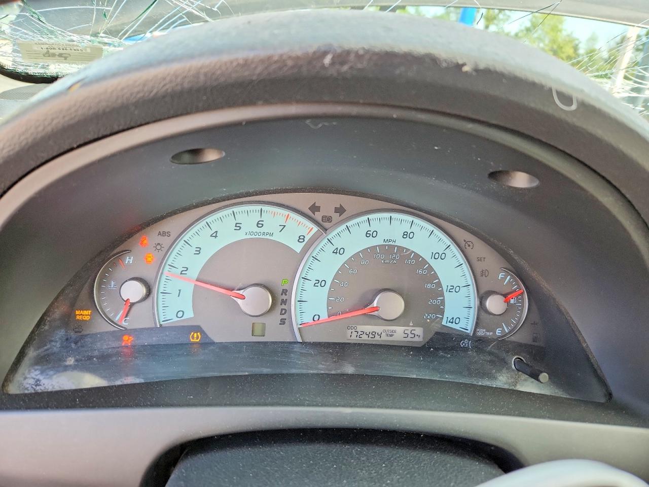 2010 TOYOTA CAMRY SE photo 9