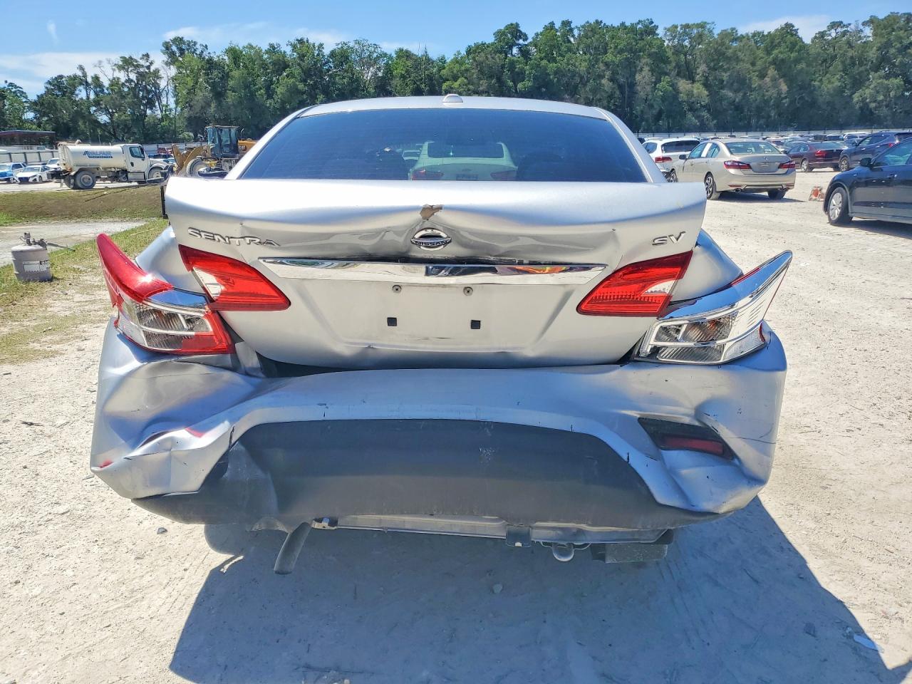 2016 NISSAN SENTRA SV photo 11