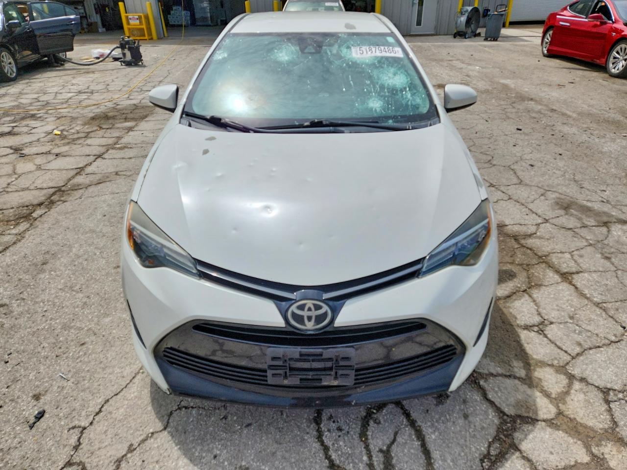 2017 TOYOTA COROLLA LE photo 13