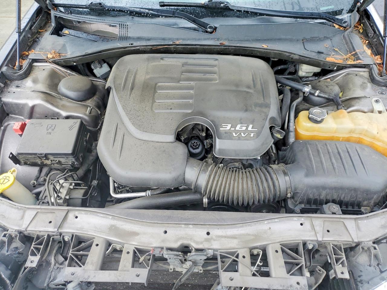2014 CHRYSLER 300 photo 21