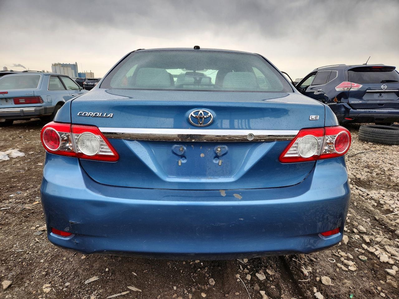 2013 TOYOTA COROLLA LE photo 16