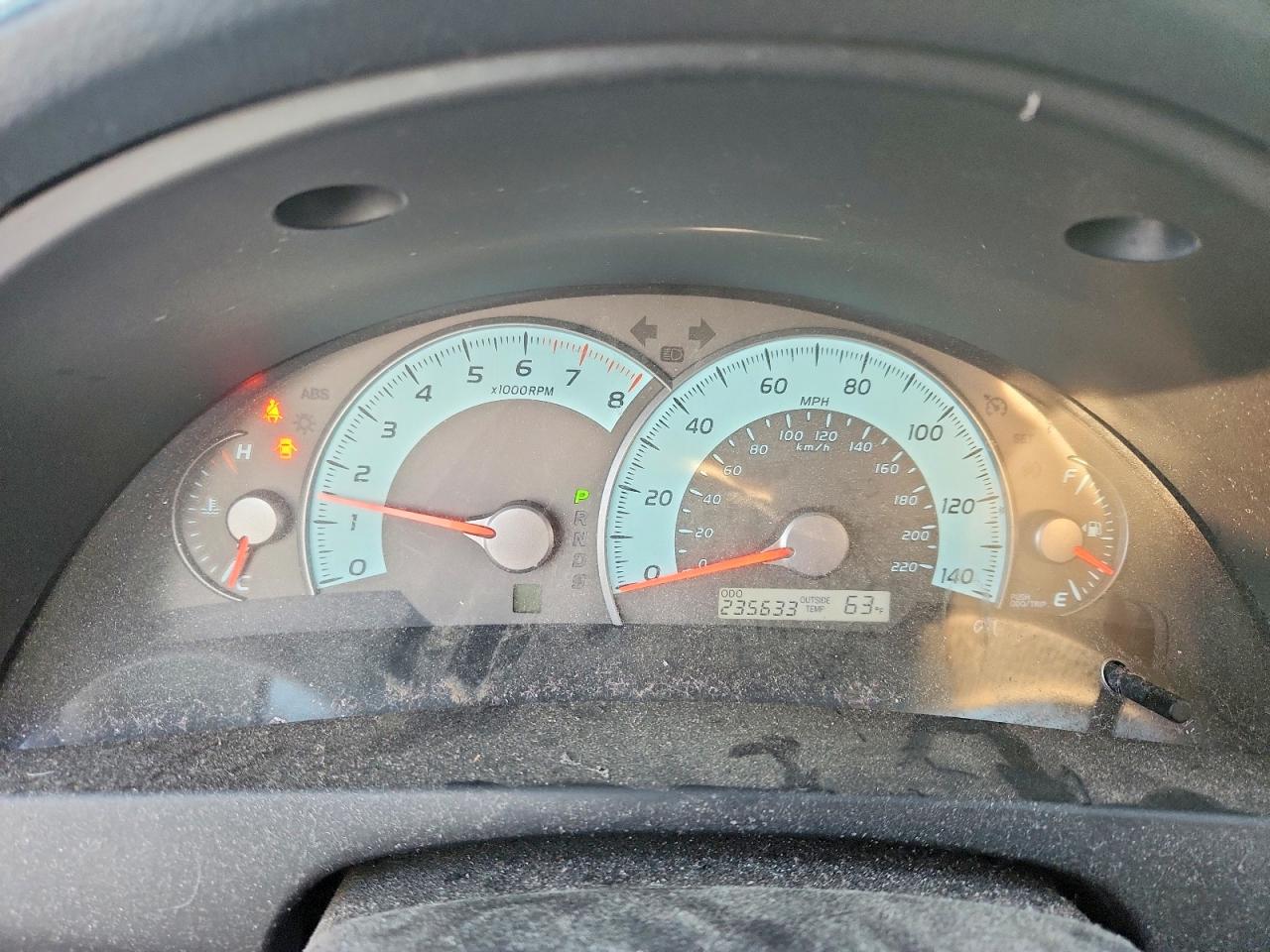 2010 TOYOTA CAMRY SE photo 9