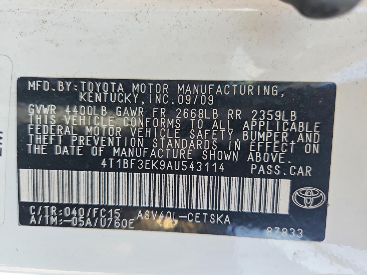 2010 TOYOTA CAMRY SE photo 12