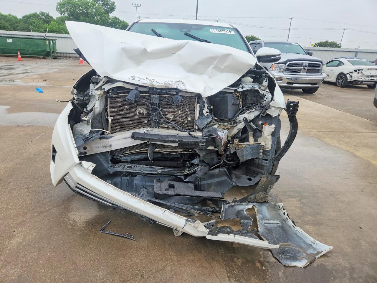 2019 TOYOTA HIGHLANDER LE photo 9