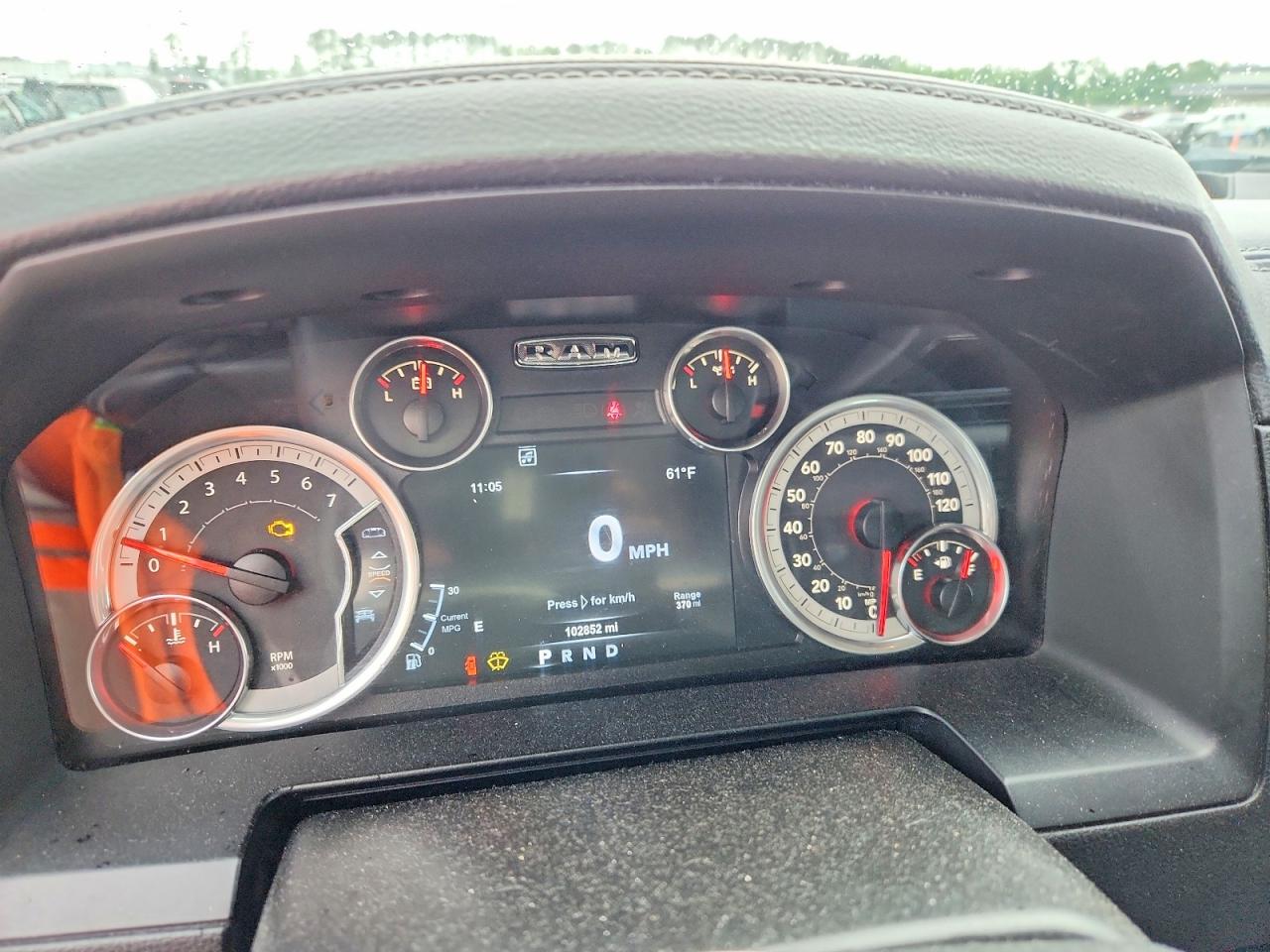 2015 RAM 1500 SPORT photo 25