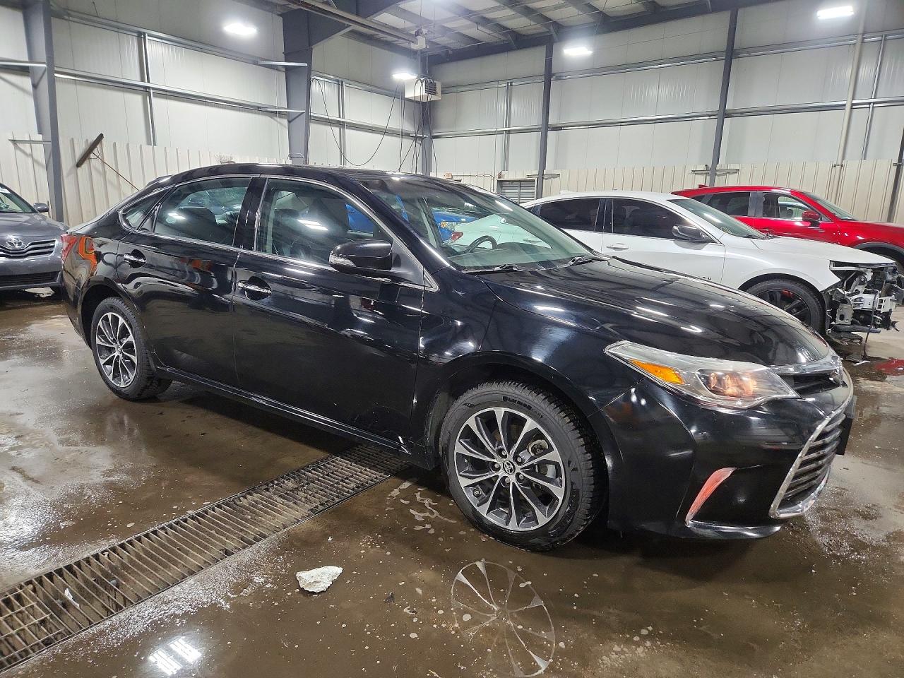 2016 TOYOTA AVALON XLE photo 7
