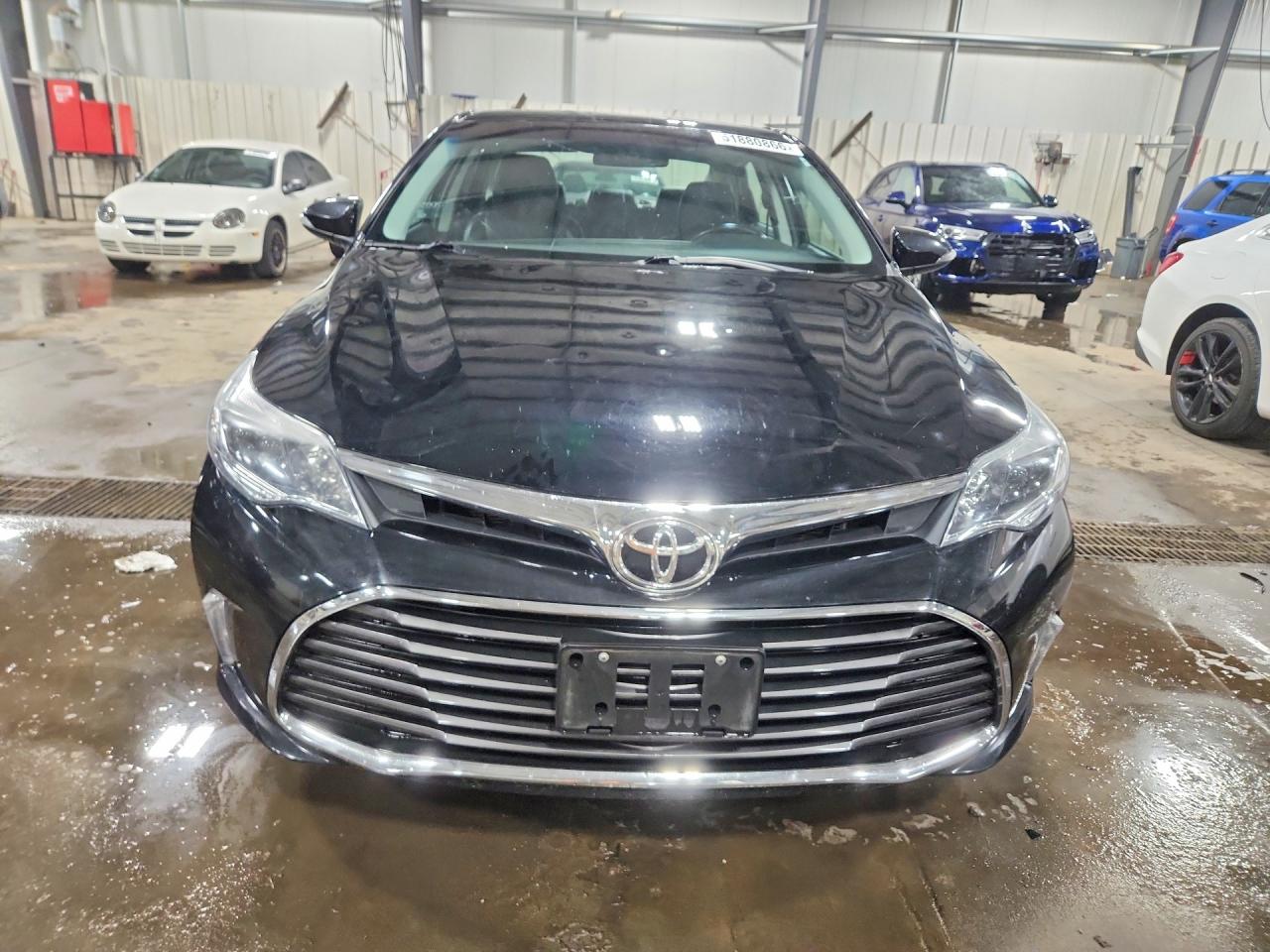 2016 TOYOTA AVALON XLE photo 9