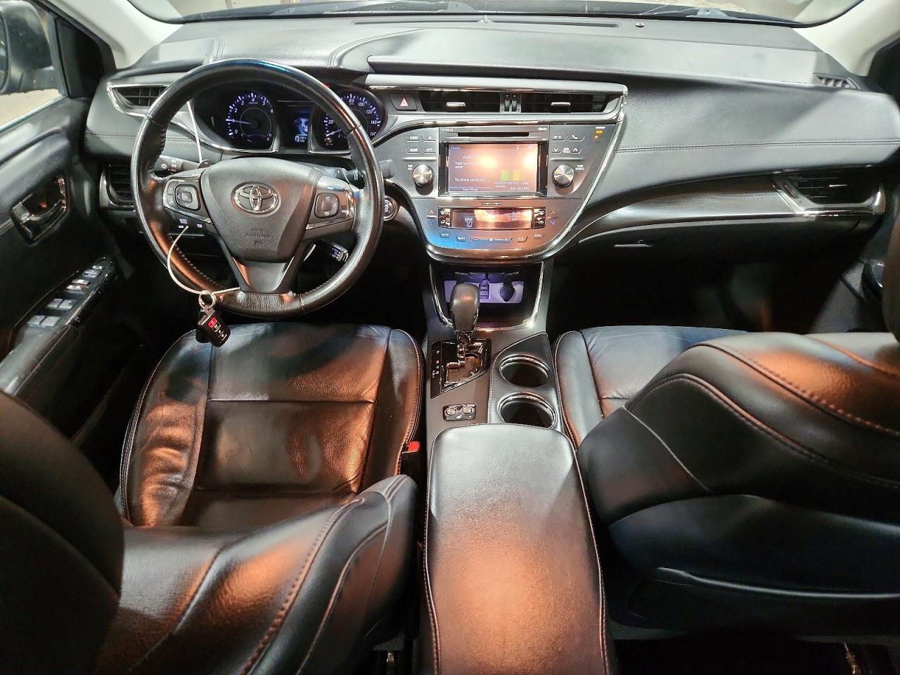 2016 TOYOTA AVALON XLE photo 15