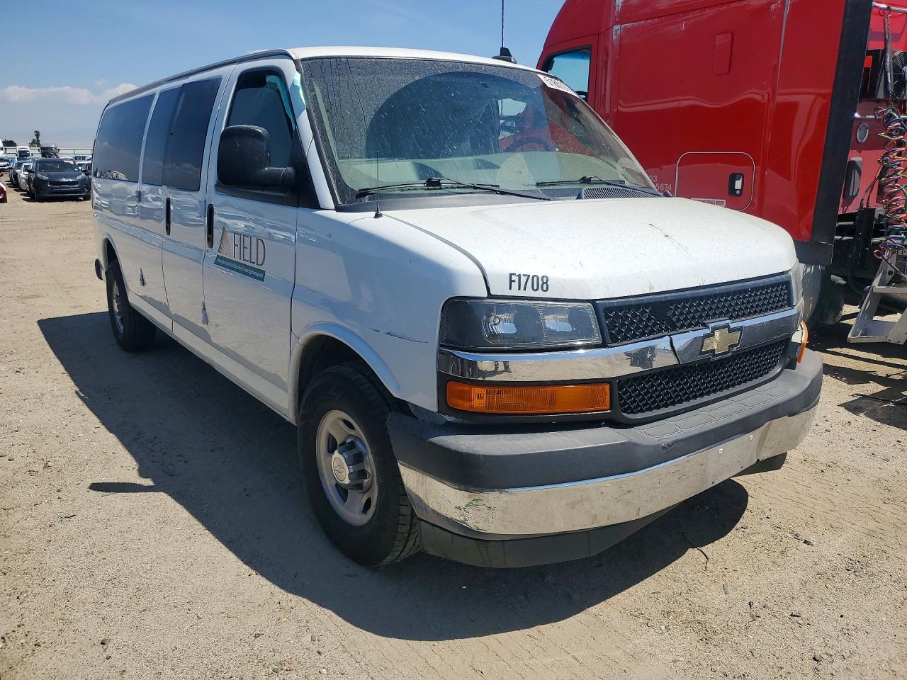 2017 CHEVROLET EXPRESS G3500 LT photo 7
