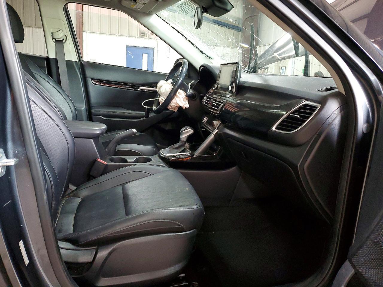 2021 KIA SELTOS EX photo 13