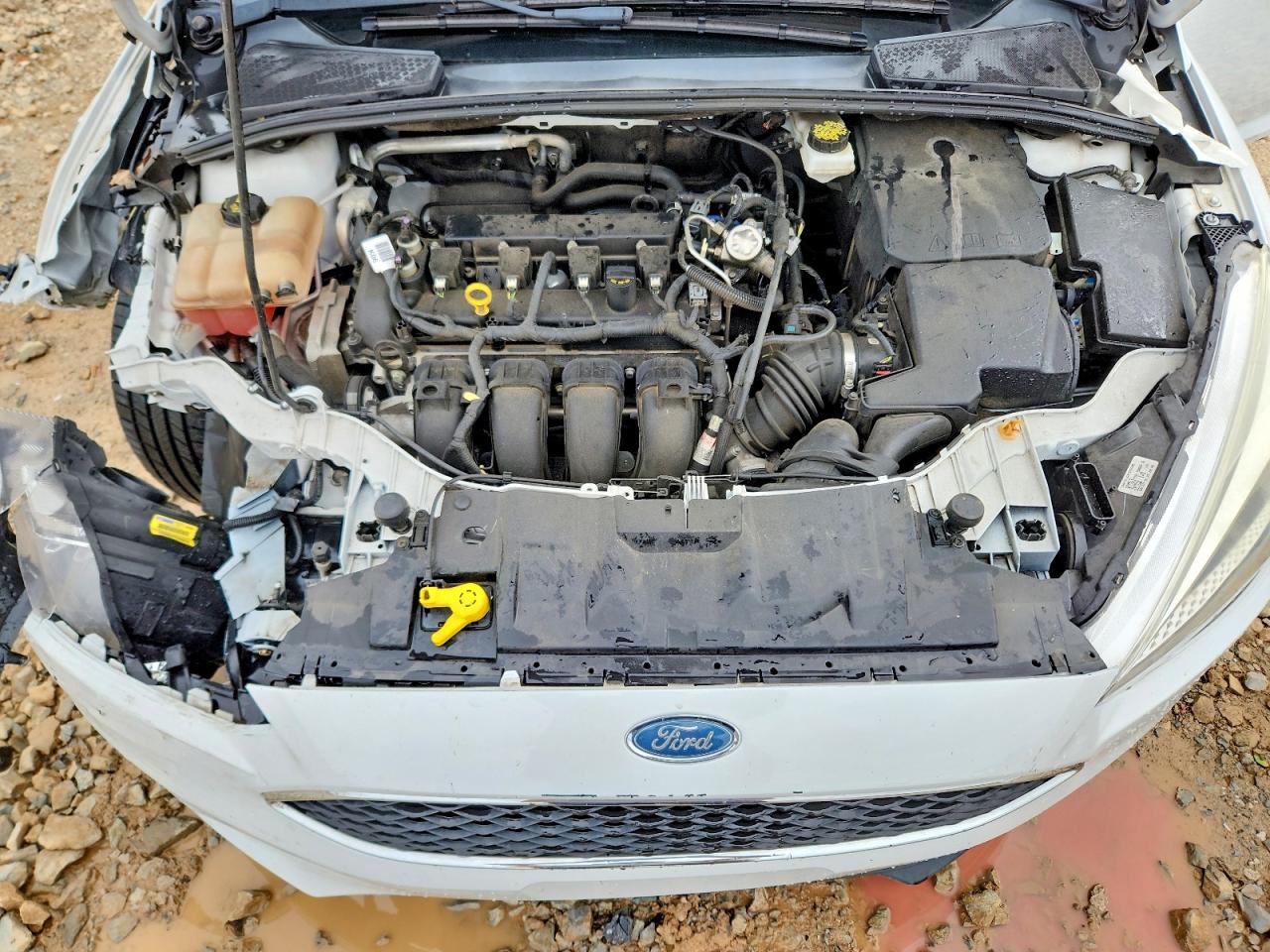 2018 FORD FOCUS SE photo 11