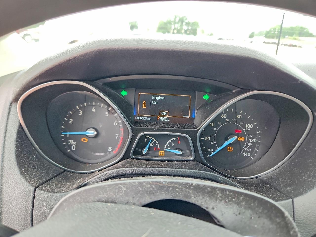 2018 FORD FOCUS SE photo 9