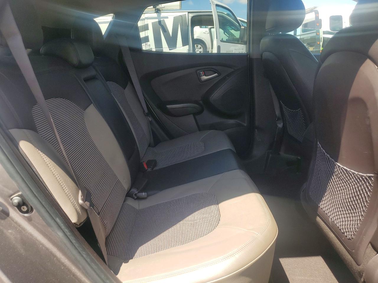 2012 HYUNDAI TUCSON GLS photo 28