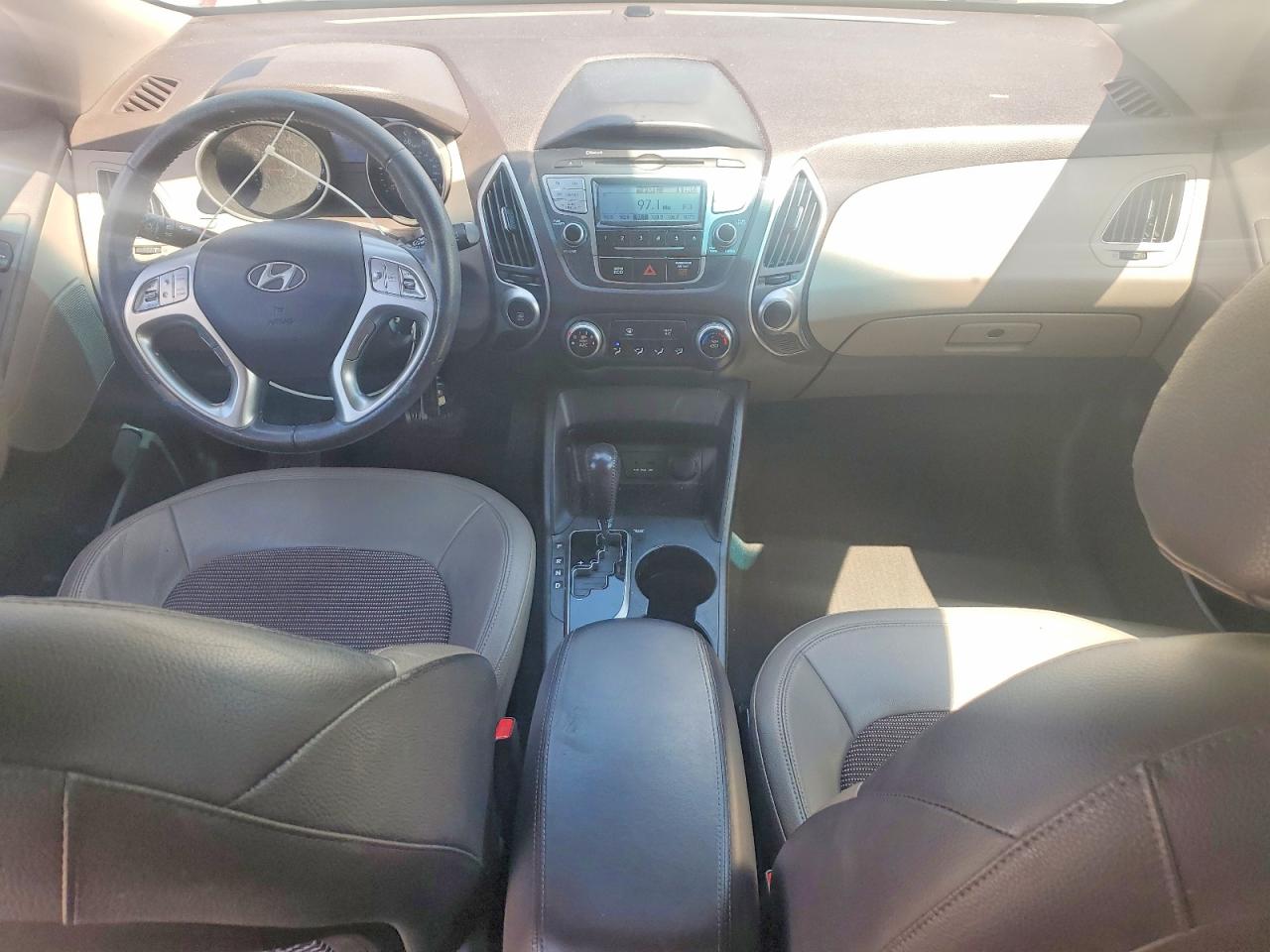 2012 HYUNDAI TUCSON GLS photo 22