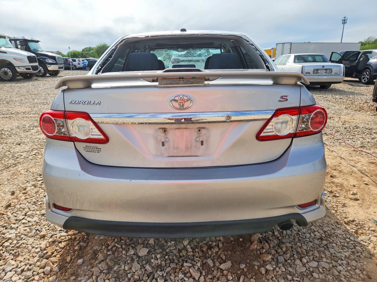 2012 TOYOTA COROLLA S photo 11