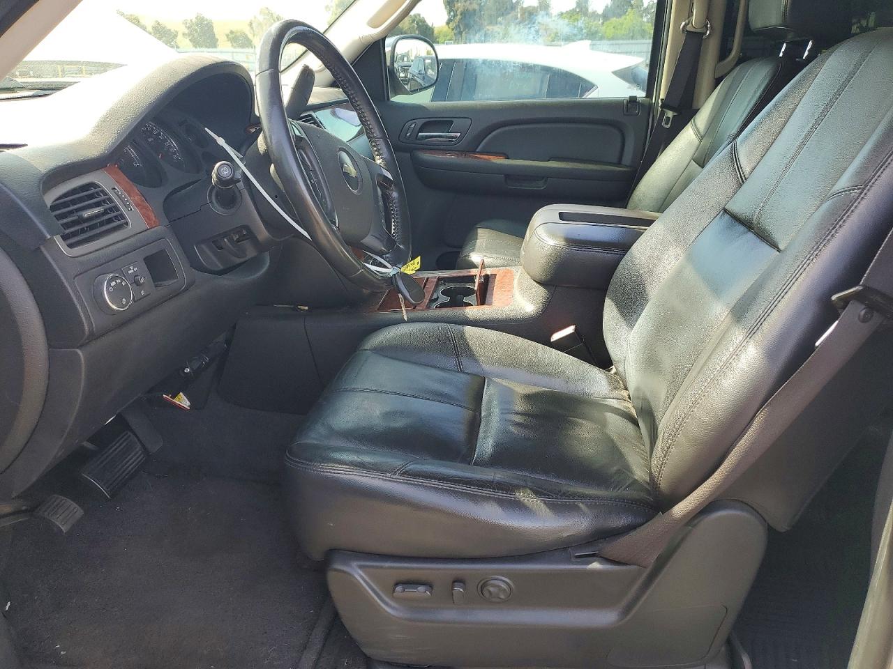 2008 CHEVROLET SUBURBAN C1500 LS photo 13