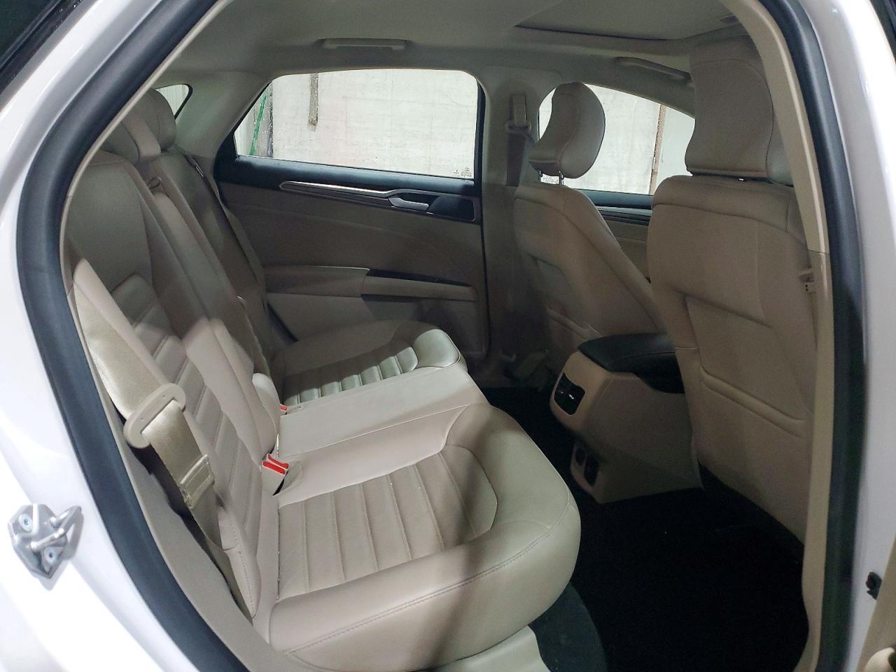 2017 FORD FUSION SE PHEV photo 19