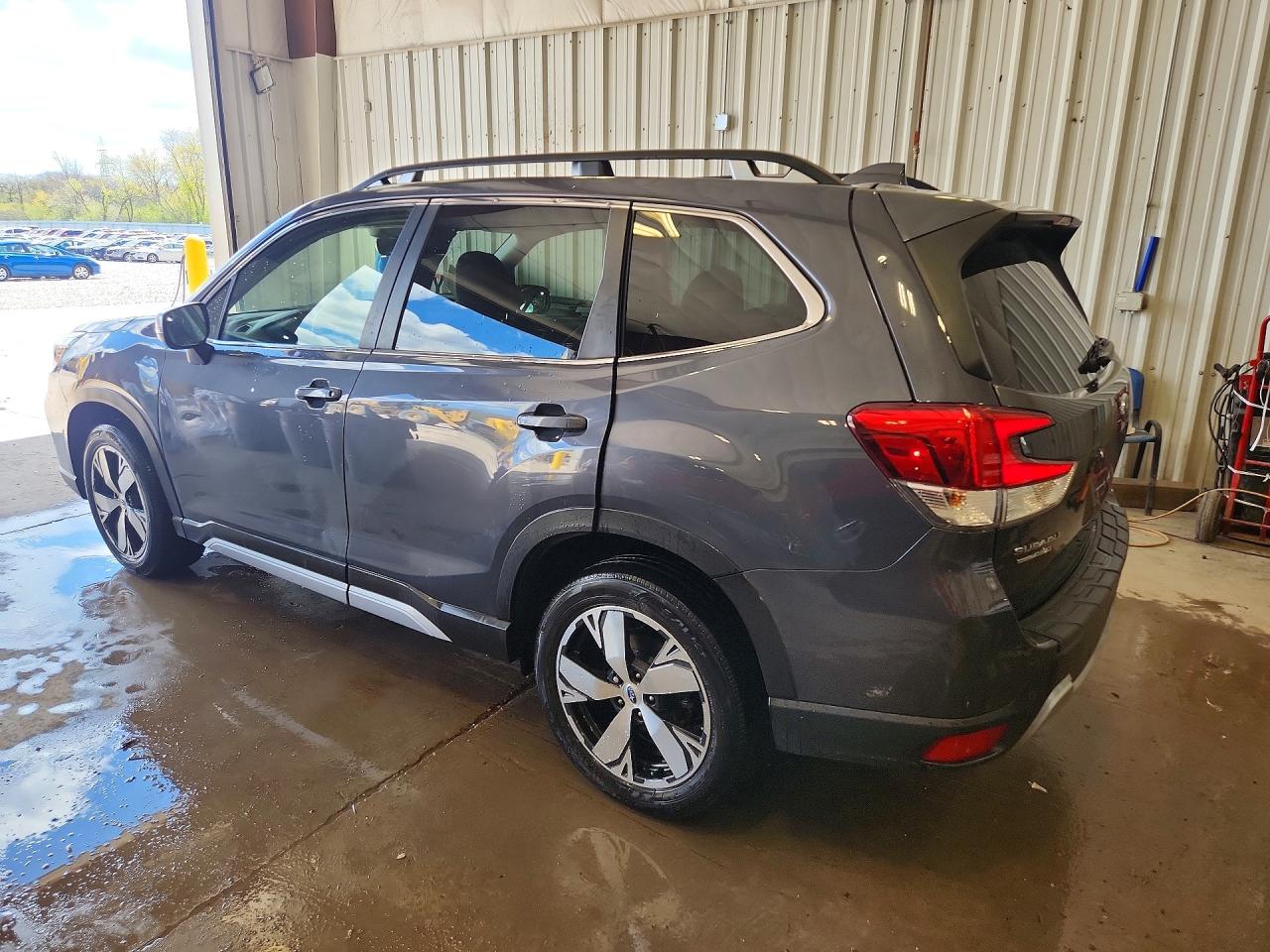 2021 SUBARU FORESTER TOURING photo 3