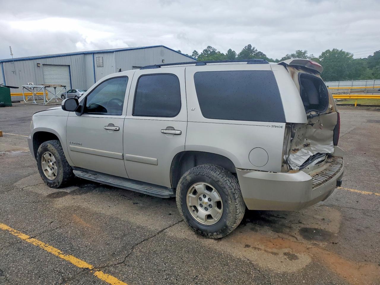 2008 CHEVROLET TAHOE C1500 photo 3