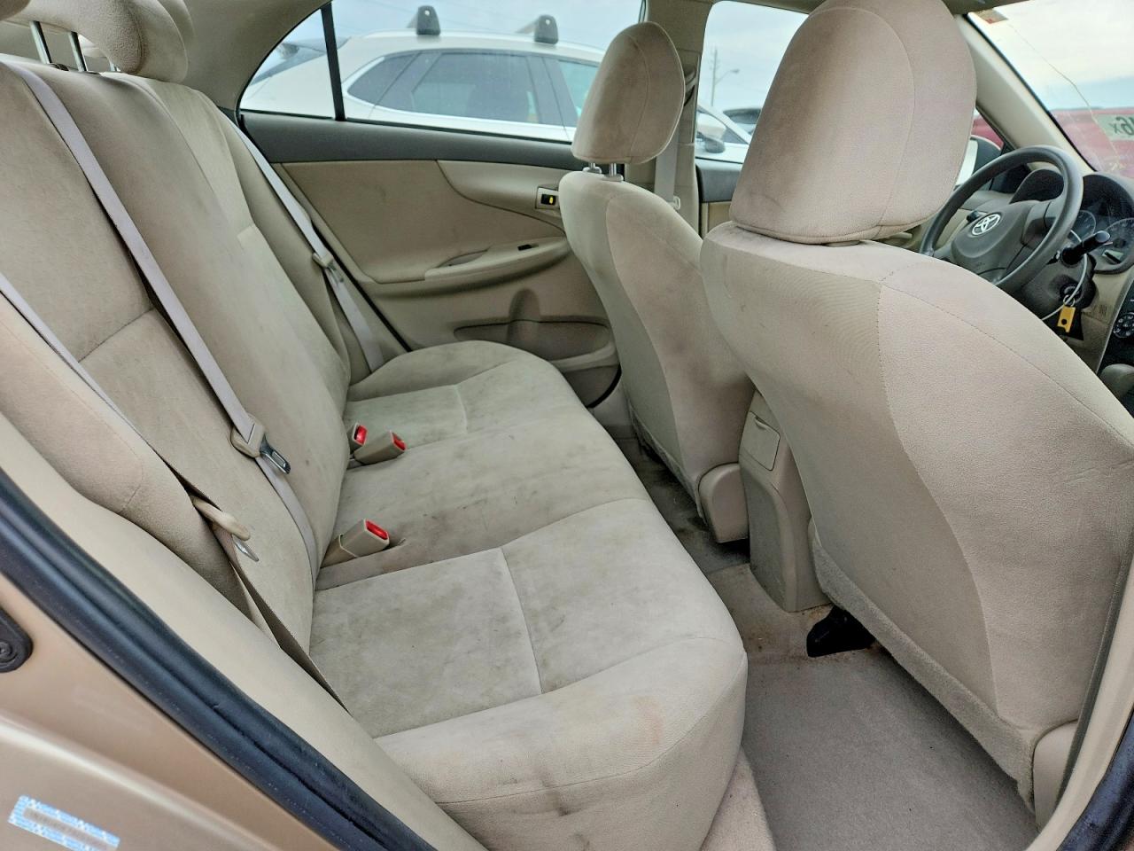 2009 TOYOTA COROLLA LE photo 28