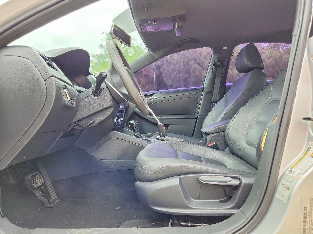 2011 VOLKSWAGEN JETTA SE photo 7