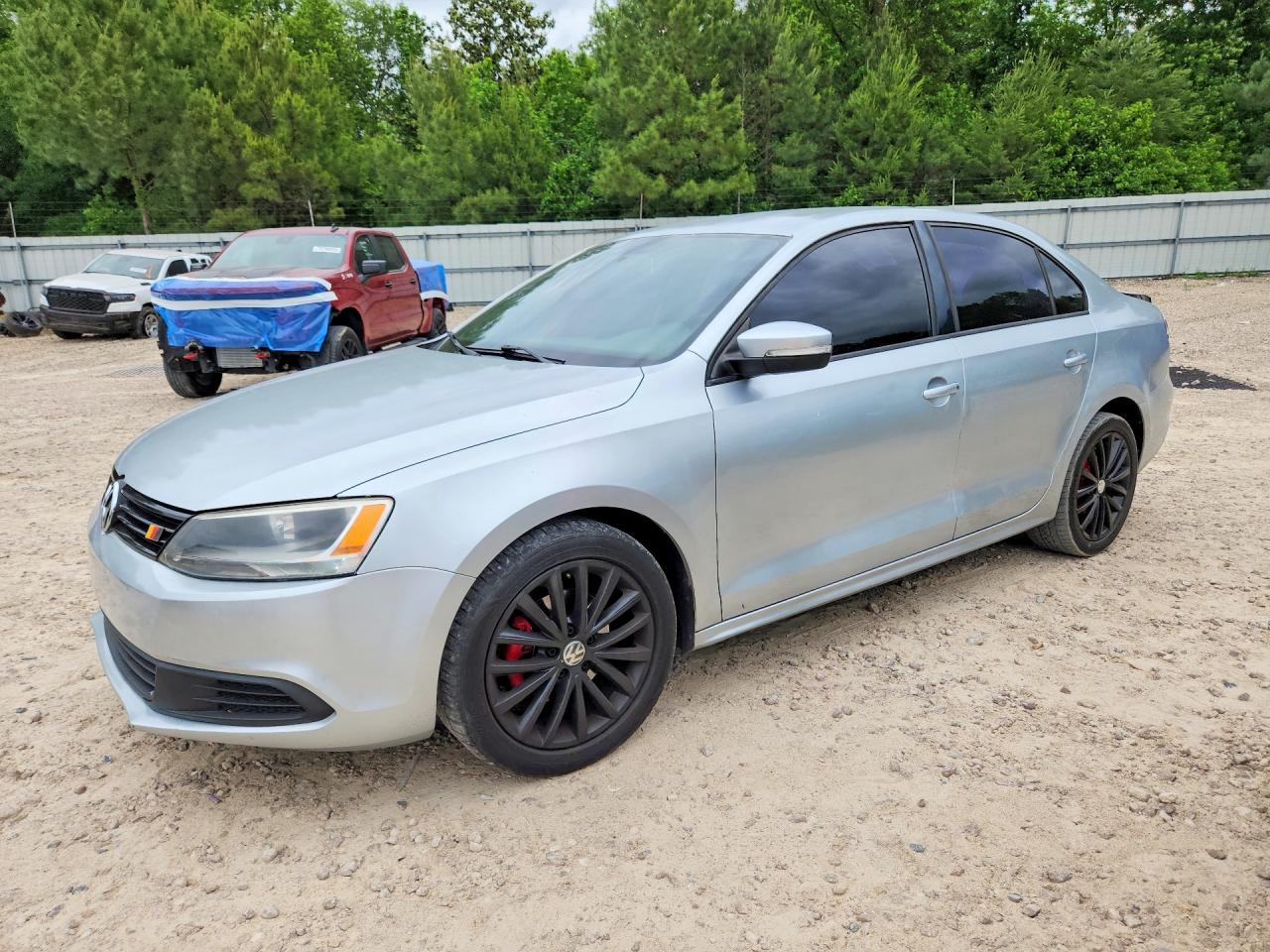 2011 VOLKSWAGEN JETTA