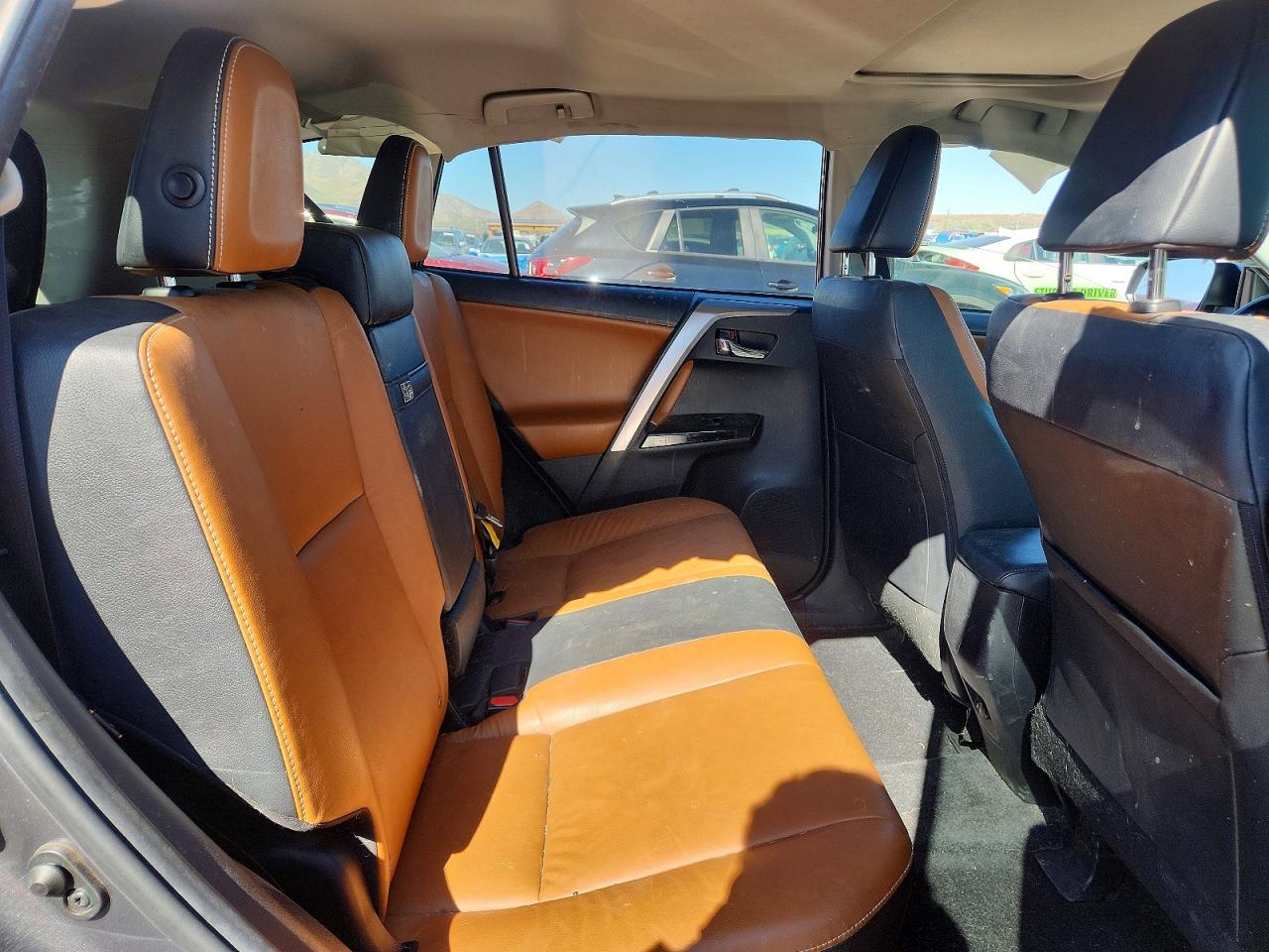 2018 TOYOTA RAV4 HV LIMITED photo 28