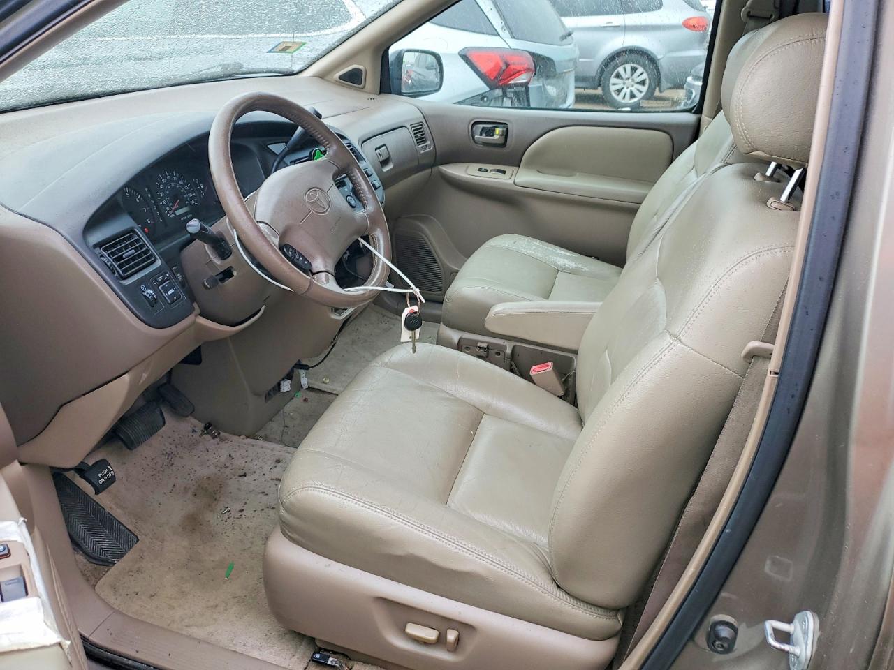1999 TOYOTA SIENNA XLE photo 13