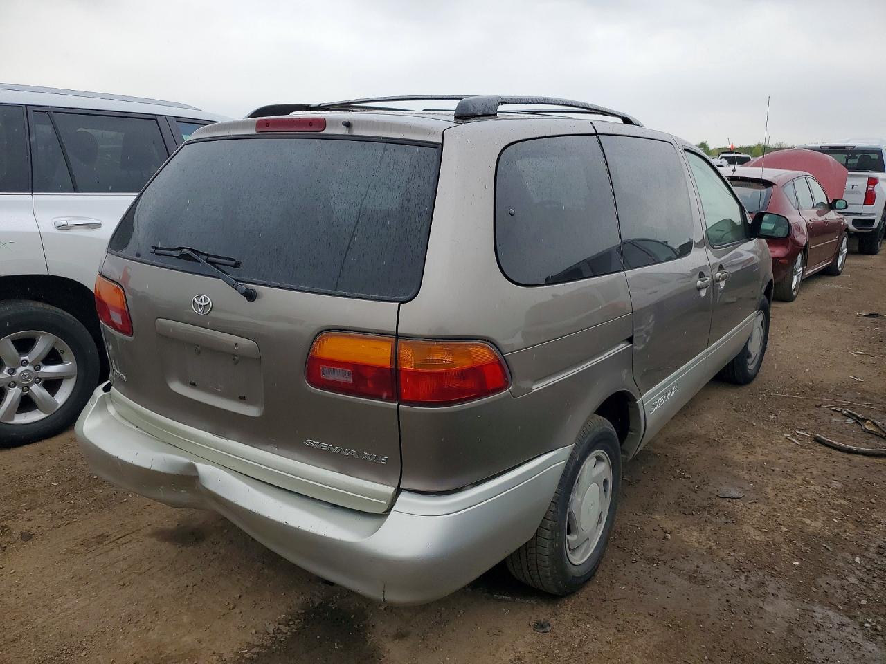1999 TOYOTA SIENNA XLE photo 5
