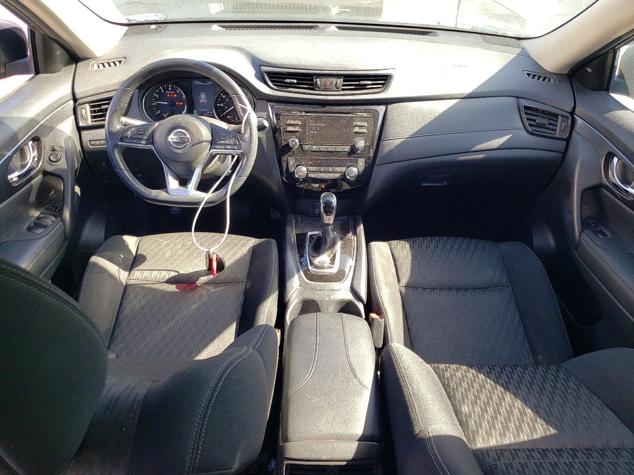 2017 NISSAN ROGUE SV photo 15