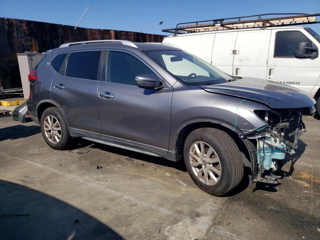 2017 NISSAN ROGUE SV photo 7
