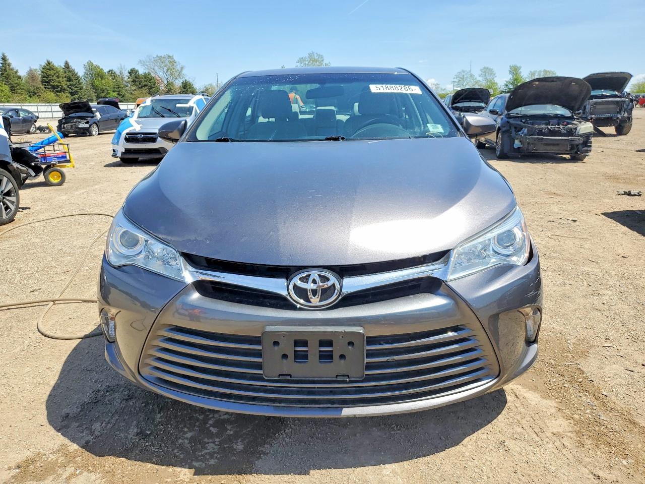 2015 TOYOTA CAMRY LE photo 9
