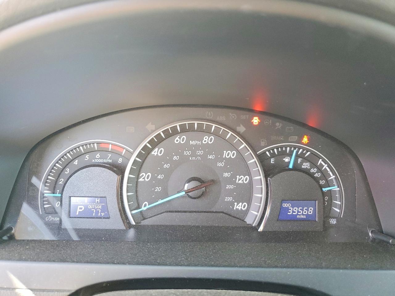 2015 TOYOTA CAMRY LE photo 17