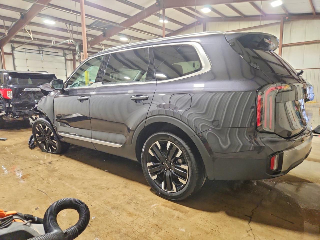 2025 KIA TELLURIDE SX-PRESTIGE photo 4