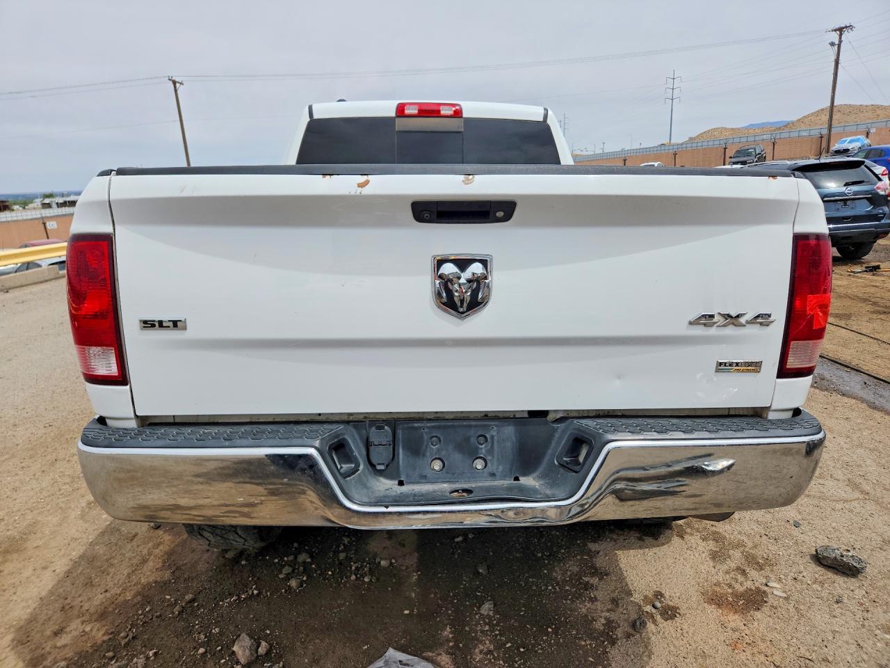 2018 RAM 1500 SLT photo 11