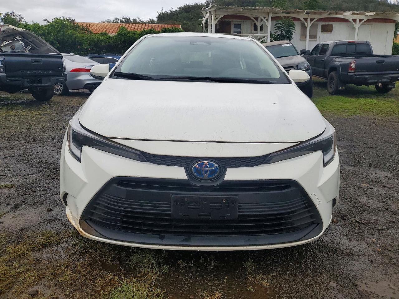 2023 TOYOTA COROLLA photo 9