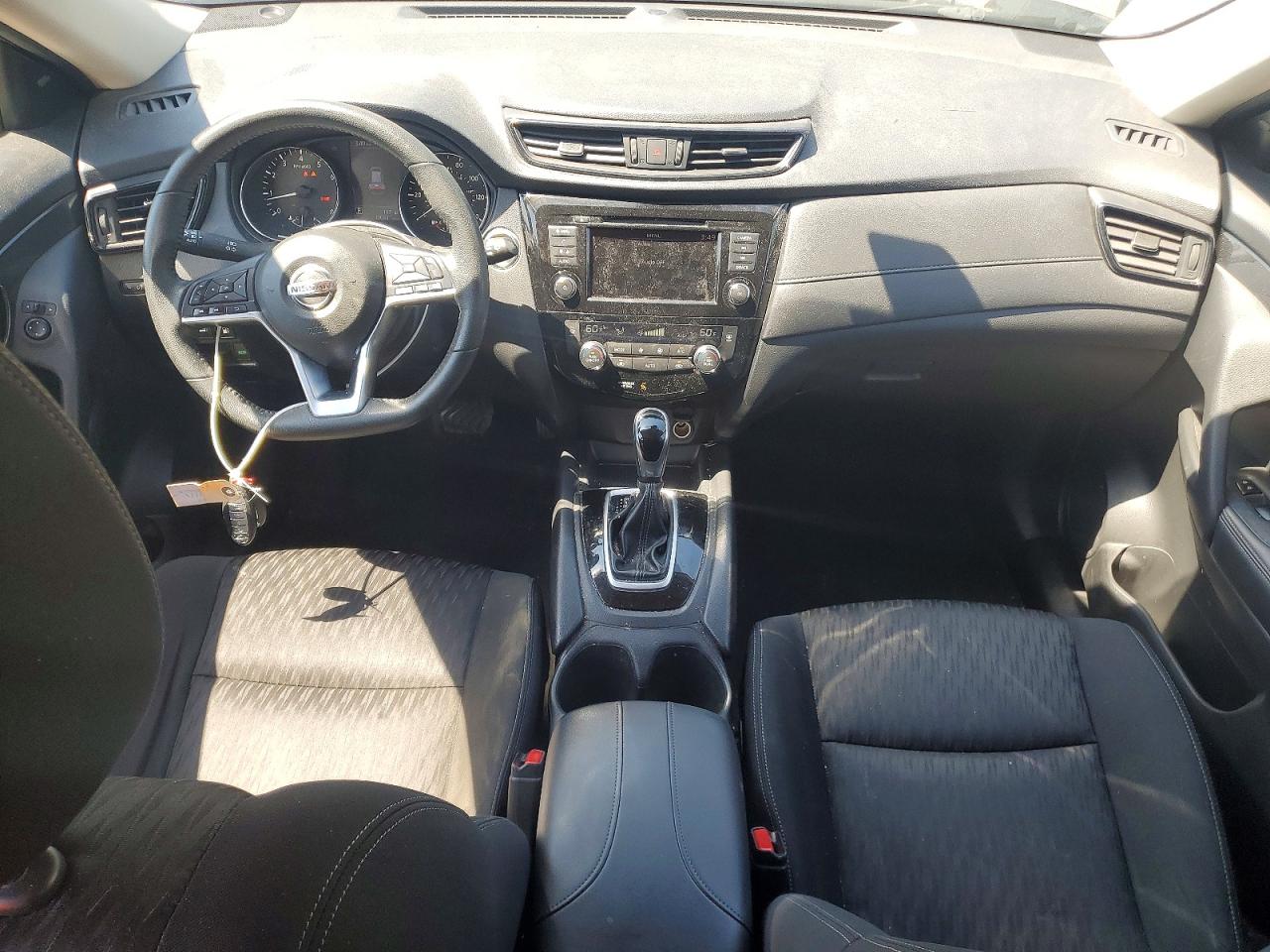 2020 NISSAN ROGUE SV photo 22