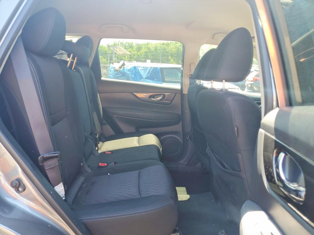 2020 NISSAN ROGUE SV photo 28